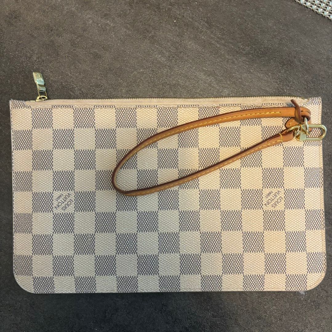 LouisVuitton Pochet