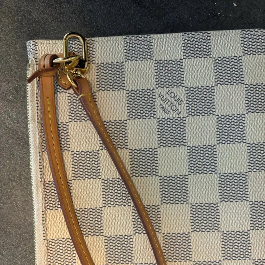 LouisVuitton Pochet