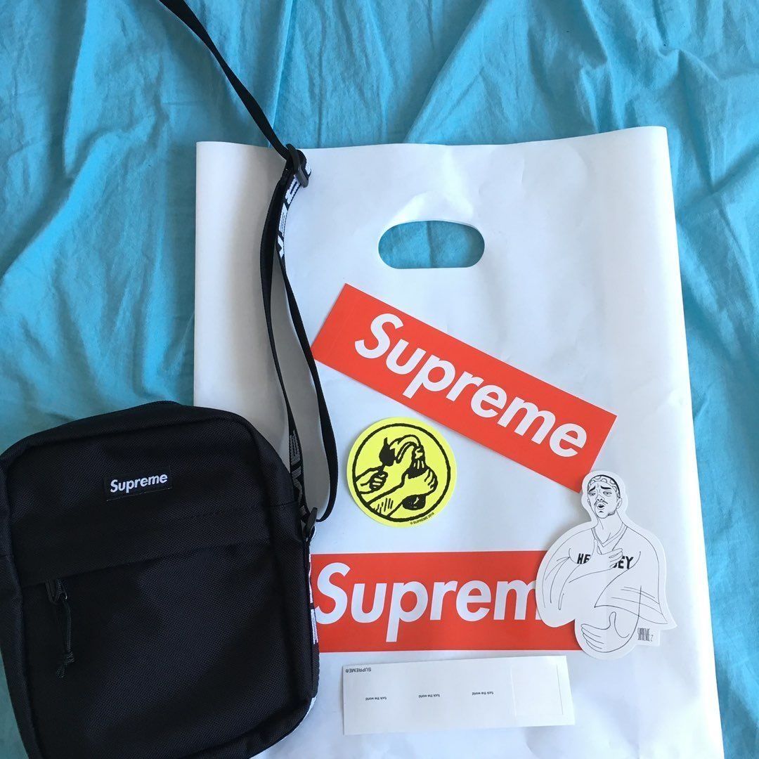 Supreme shoulder bag