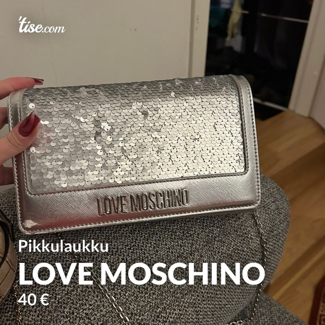 Love moschino