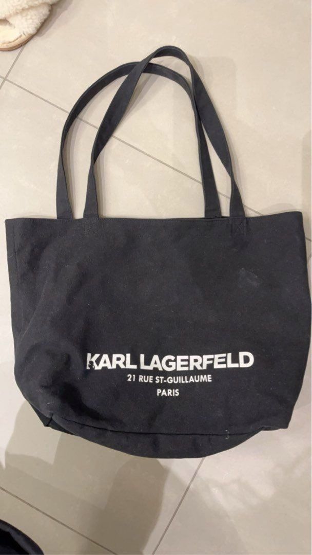 Tote bag