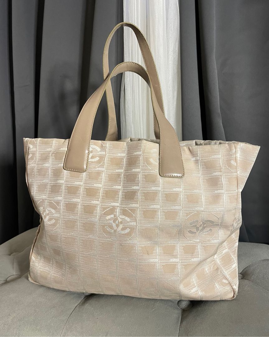 CHANEL TOTE BAG