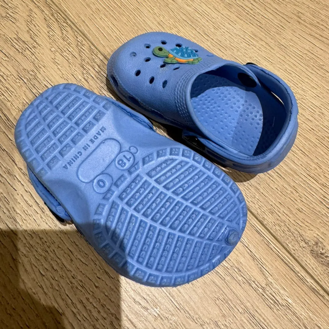 Babycrocs