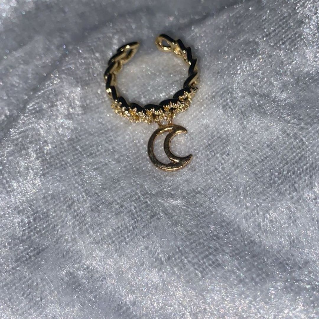 Måne charm ring