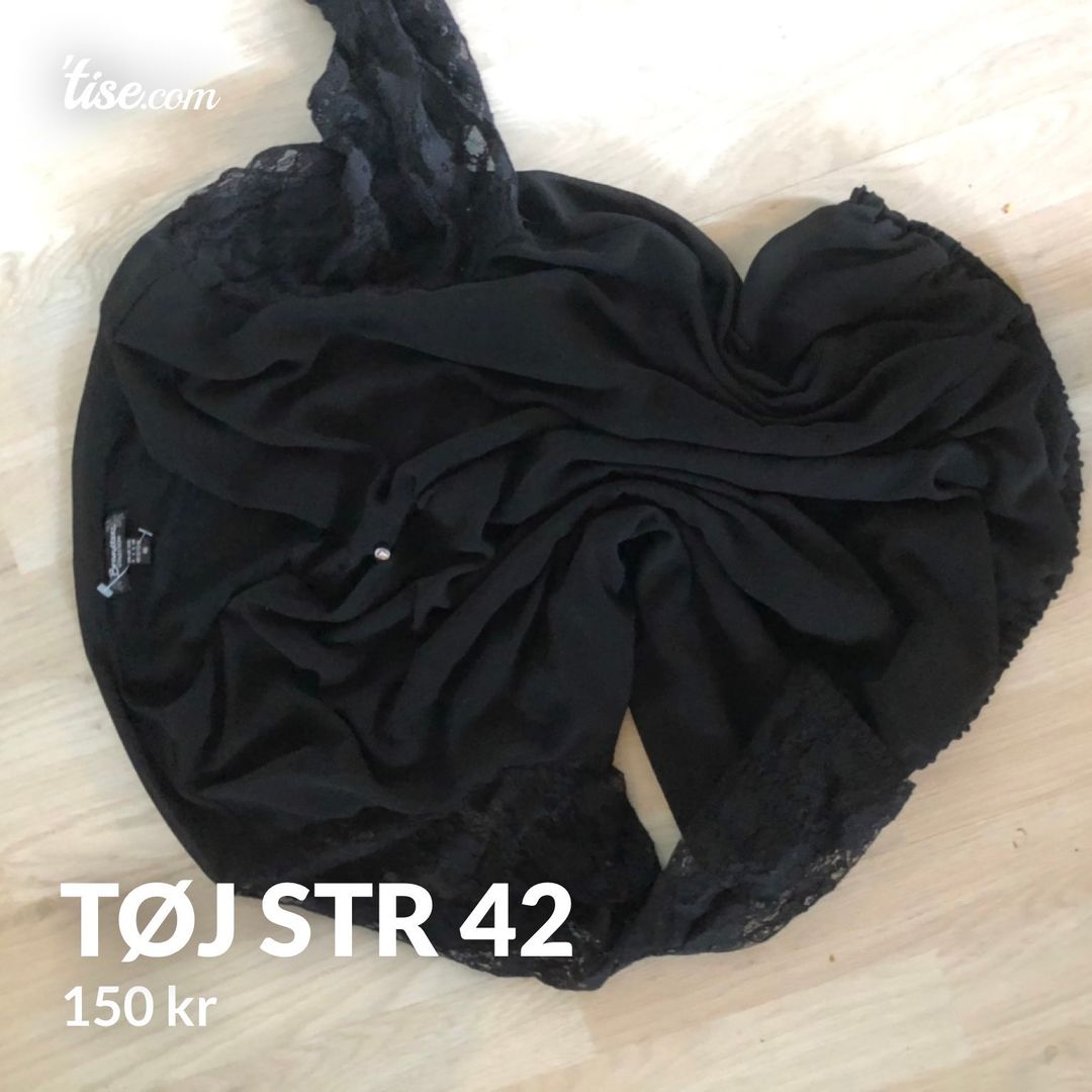 Tøj str 42