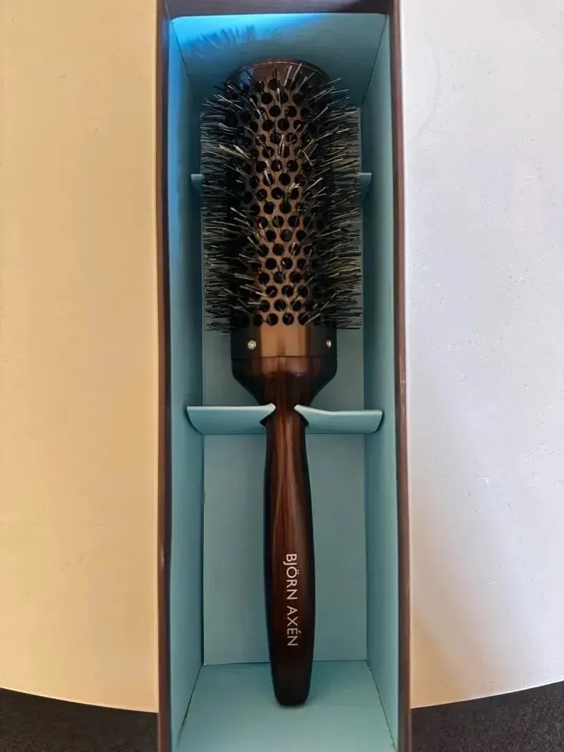 Blowout brush