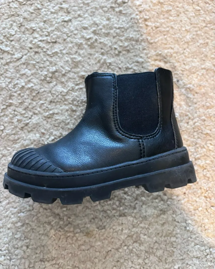 Chelsea boots