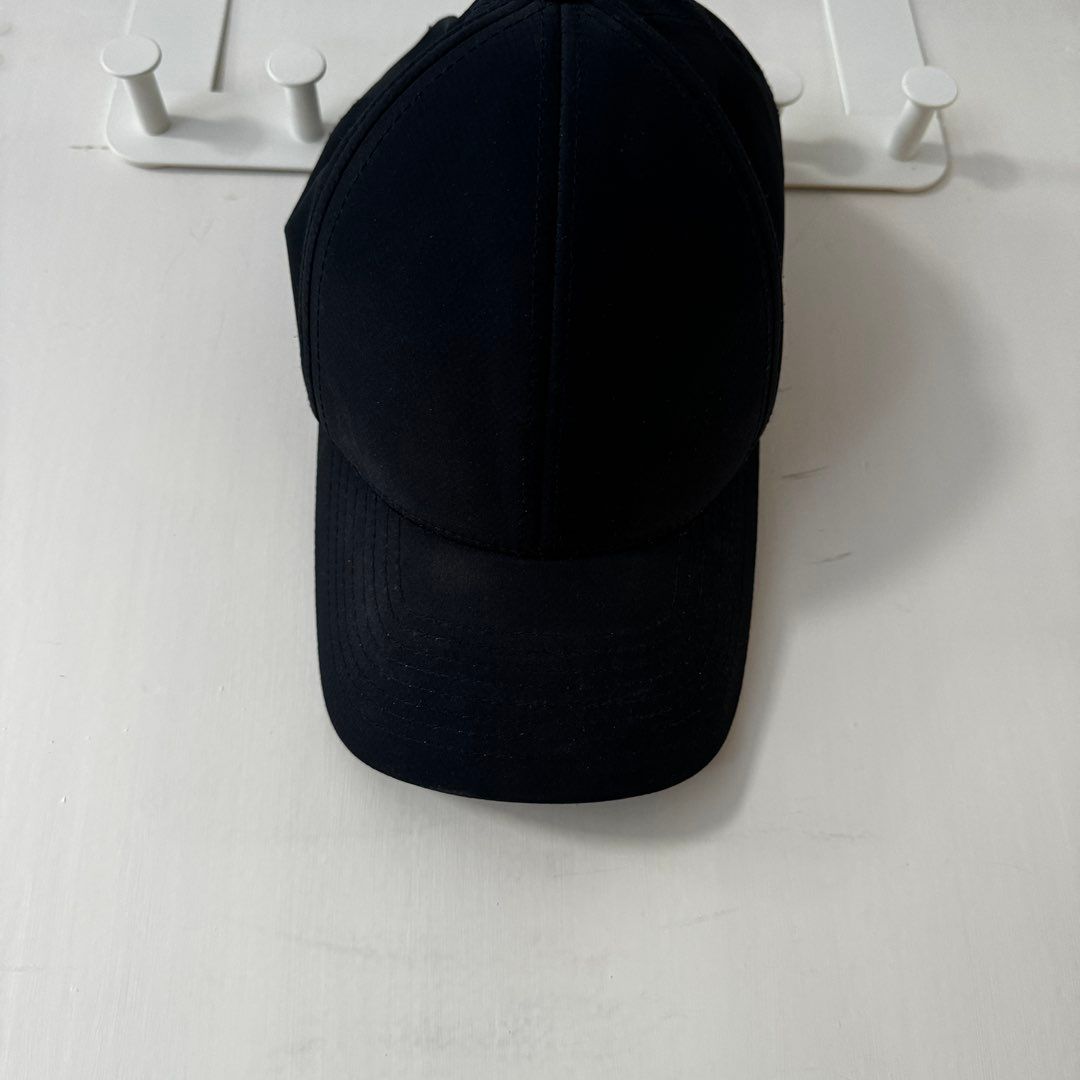 Varsity caps active