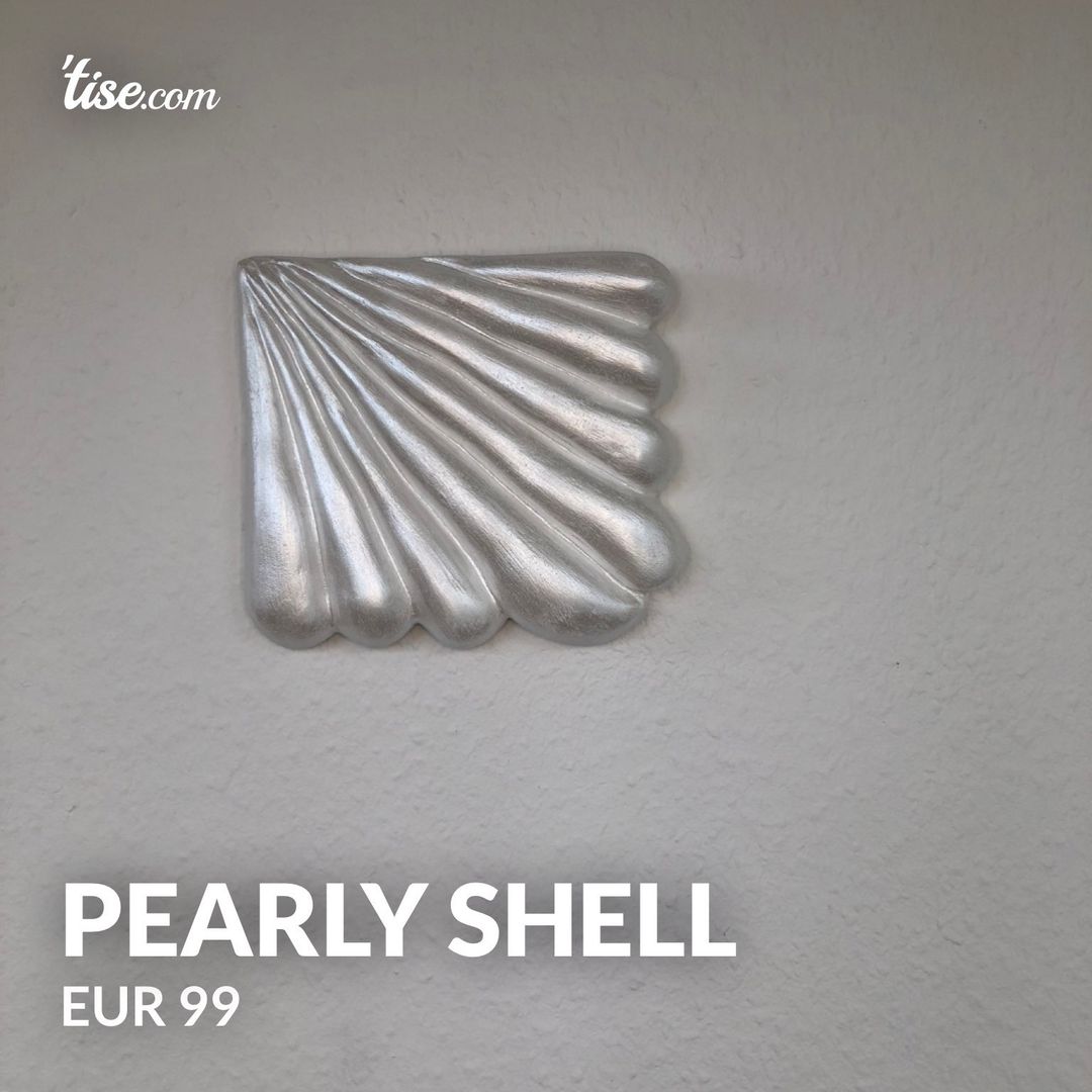 Pearly shell