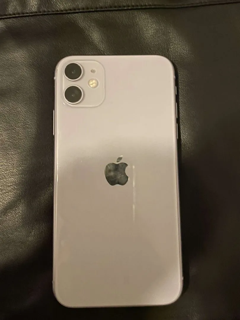 iPhone 11 lilla