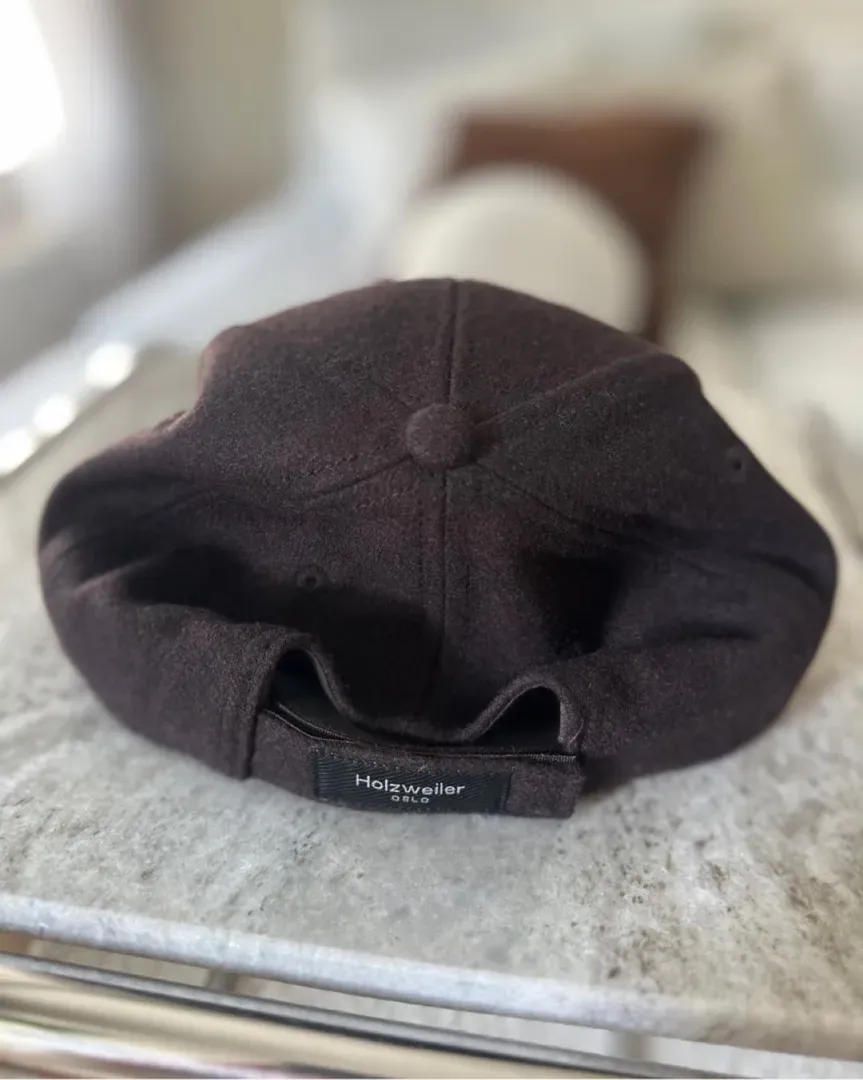 Holzweiler Wool Caps