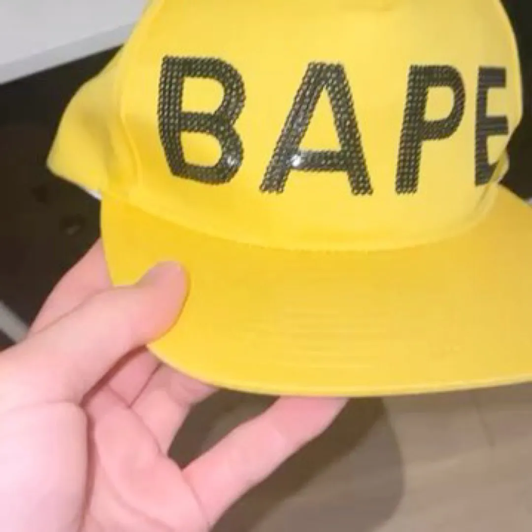 Bape caps gul