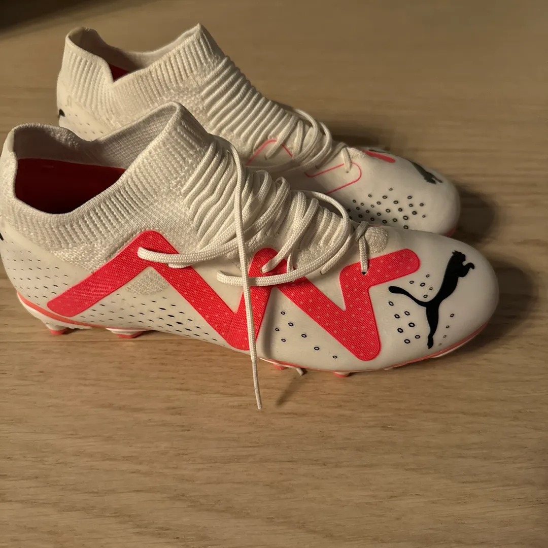 Puma fotballsko 38