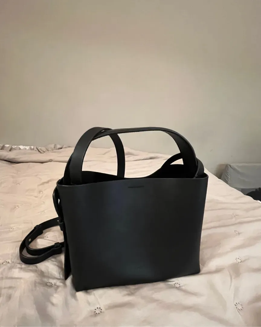 LEATHER CROSSBAG