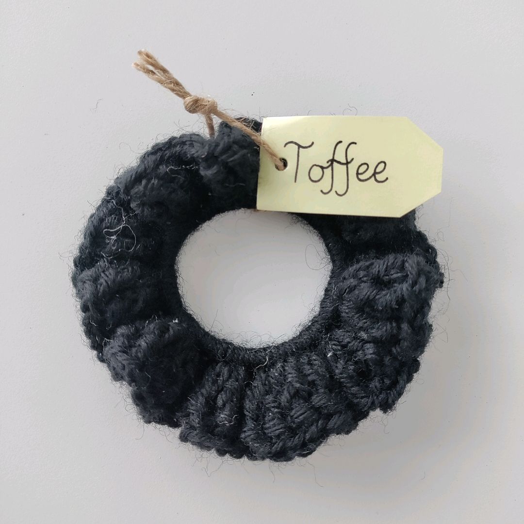 Toffee-scrunchie