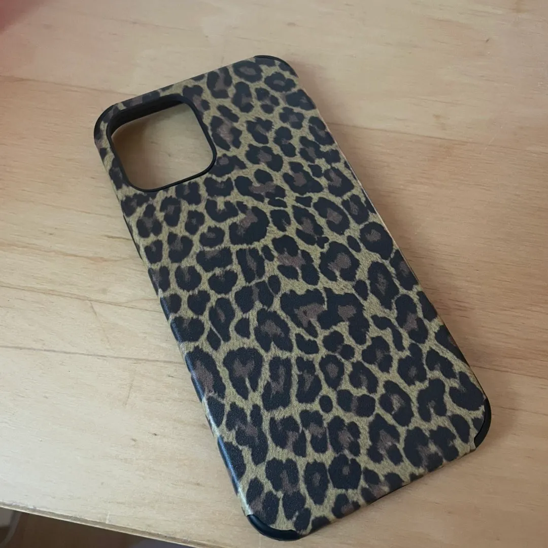 Leopard cover