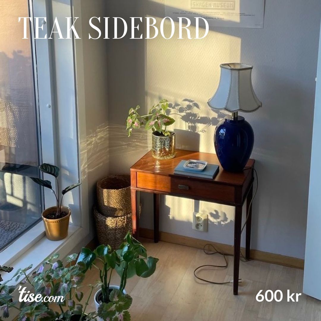 Teak sidebord