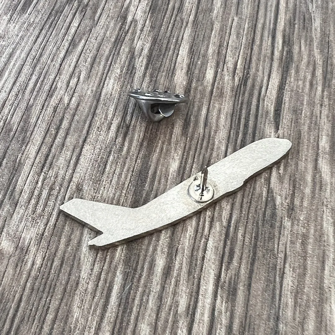 Lufthansa Pin