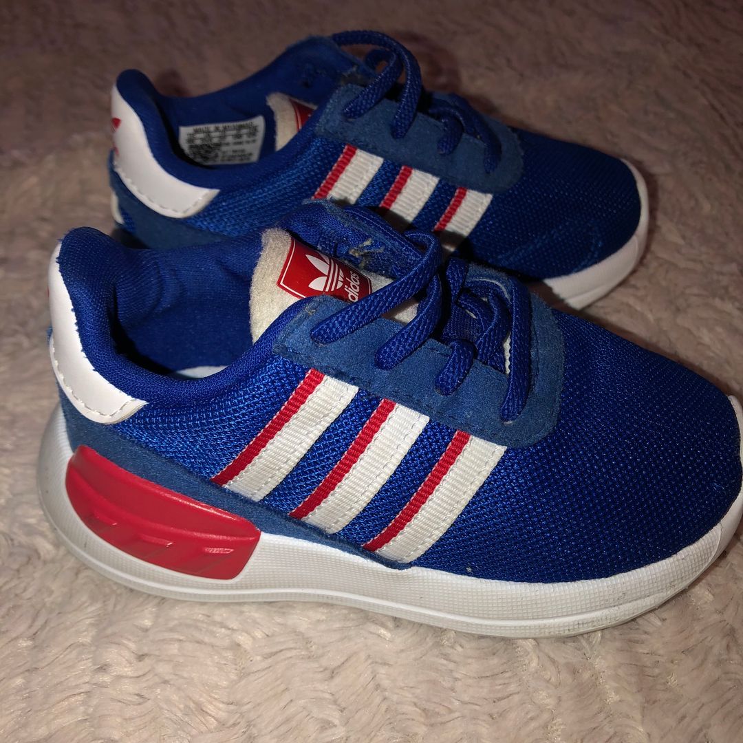 Adidas str 22