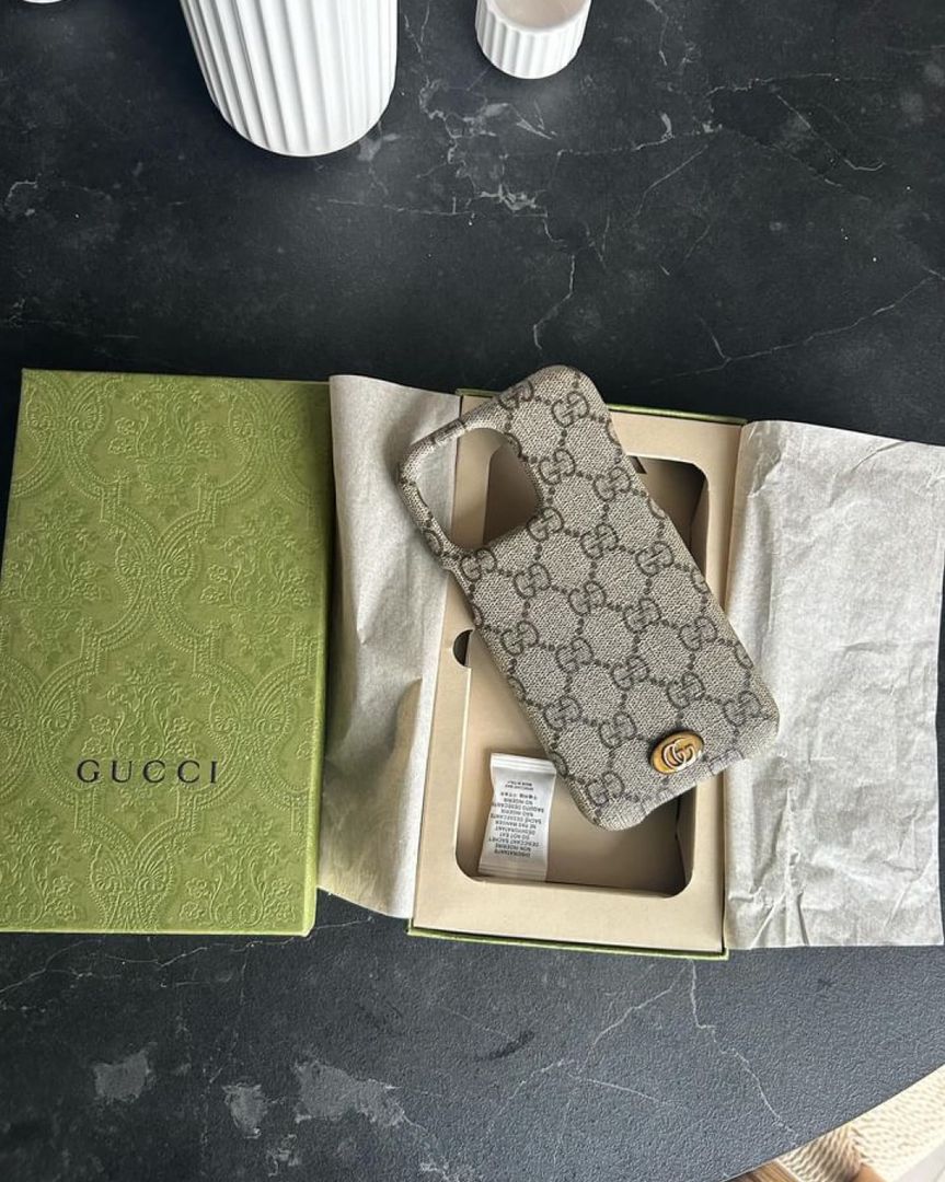 GUCCI COVER