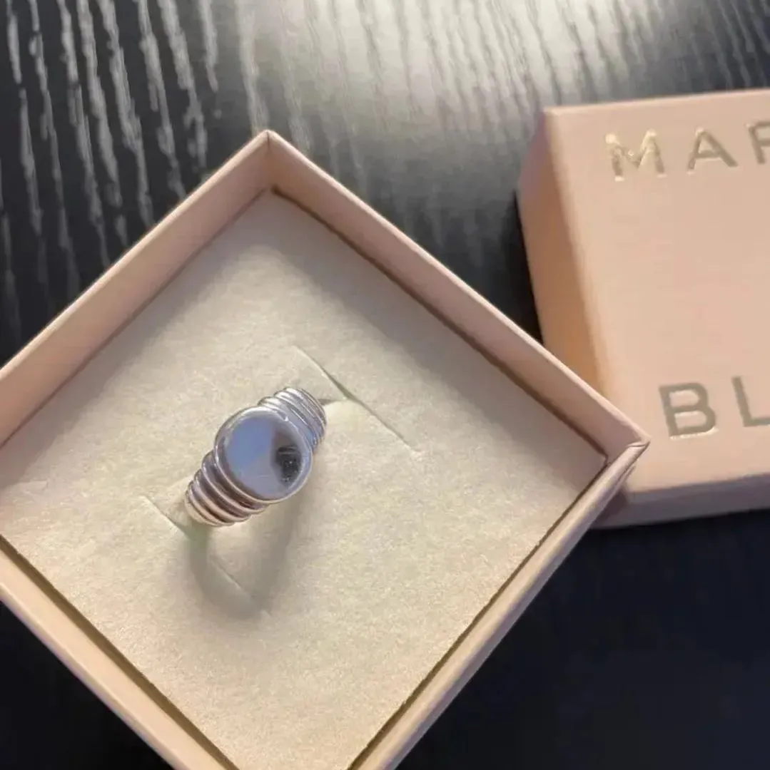 Maria black ring