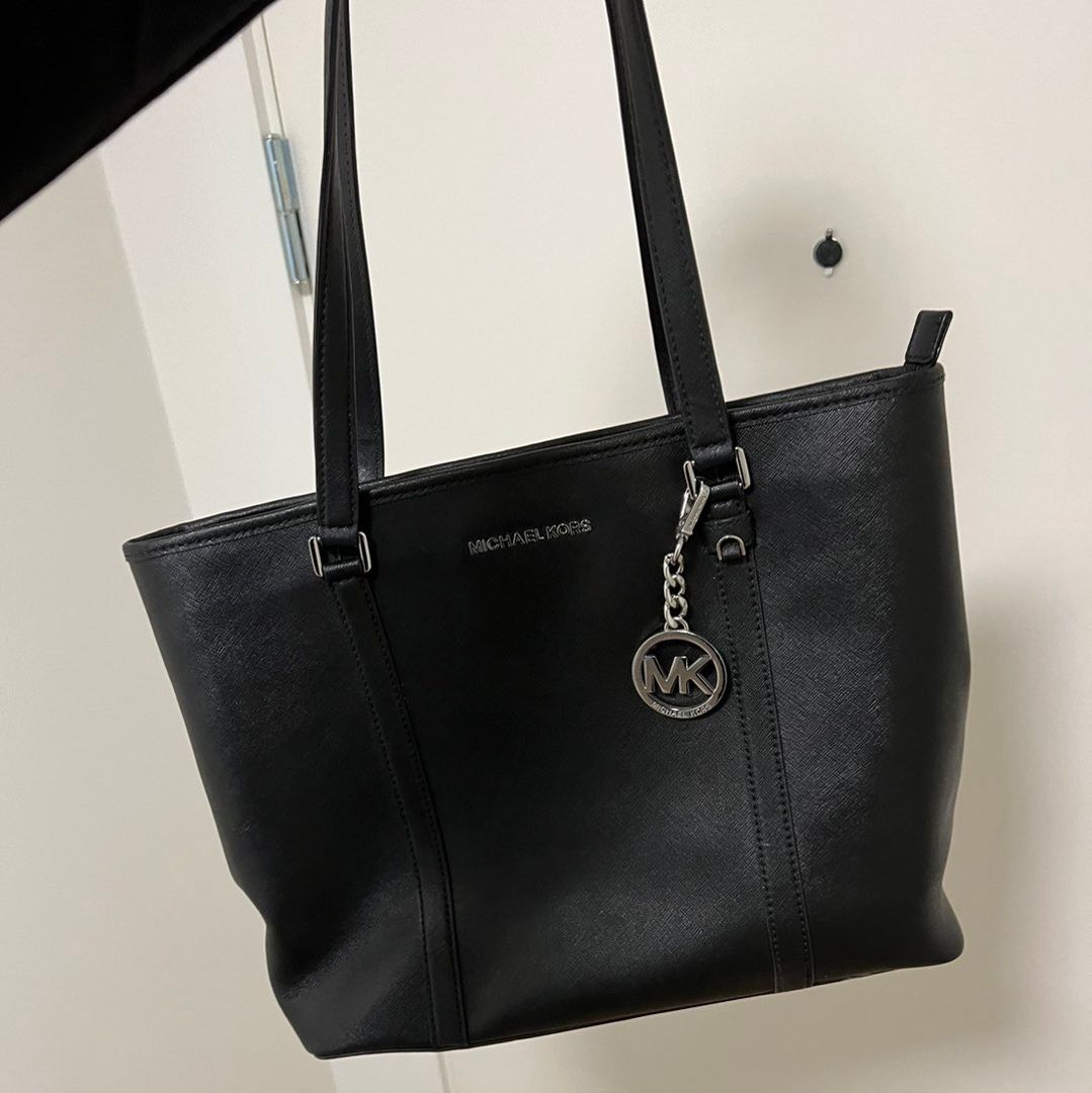 Micheal kors bag