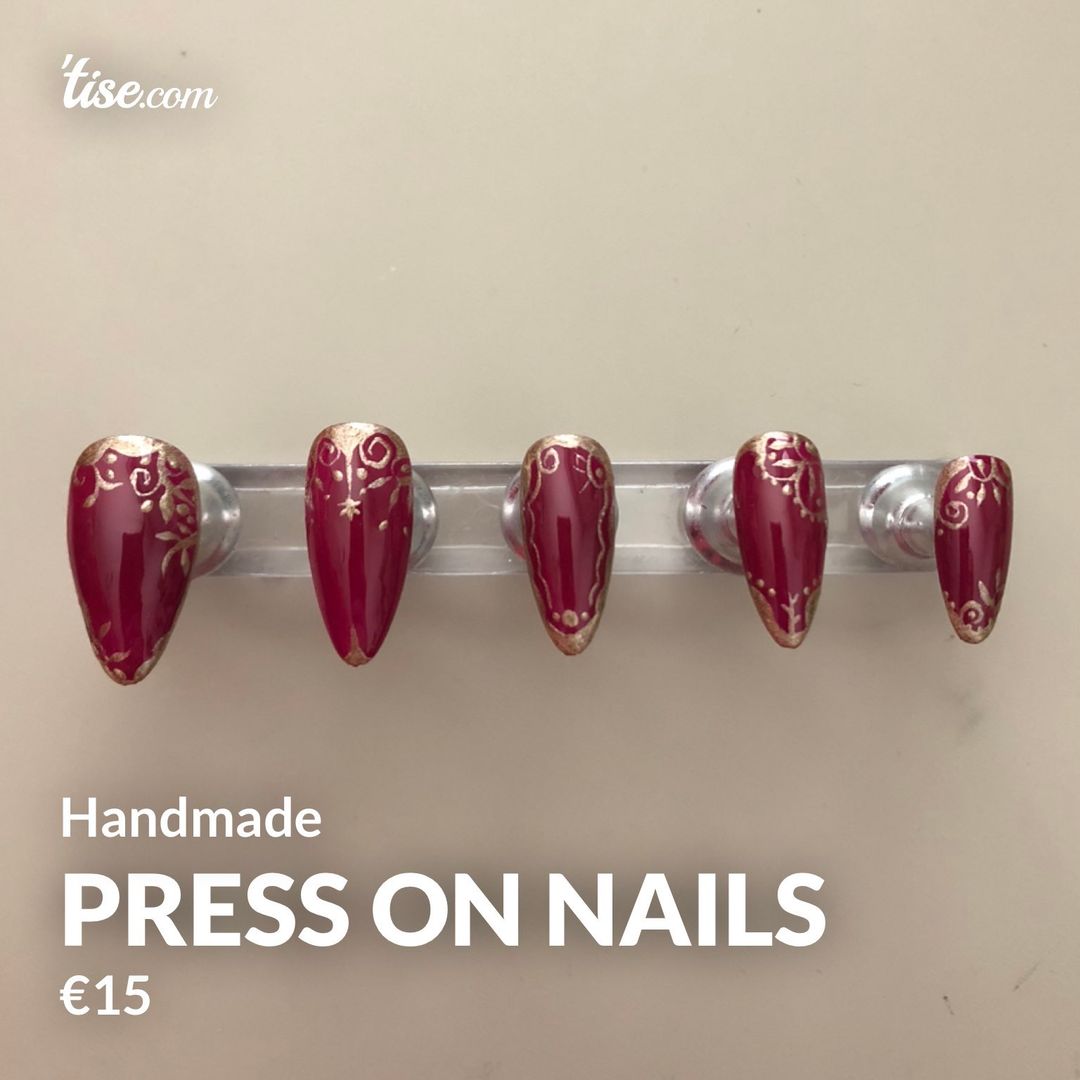 Press on nails