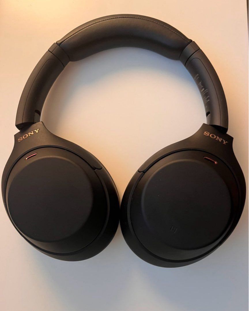 Sony XM4 headphones