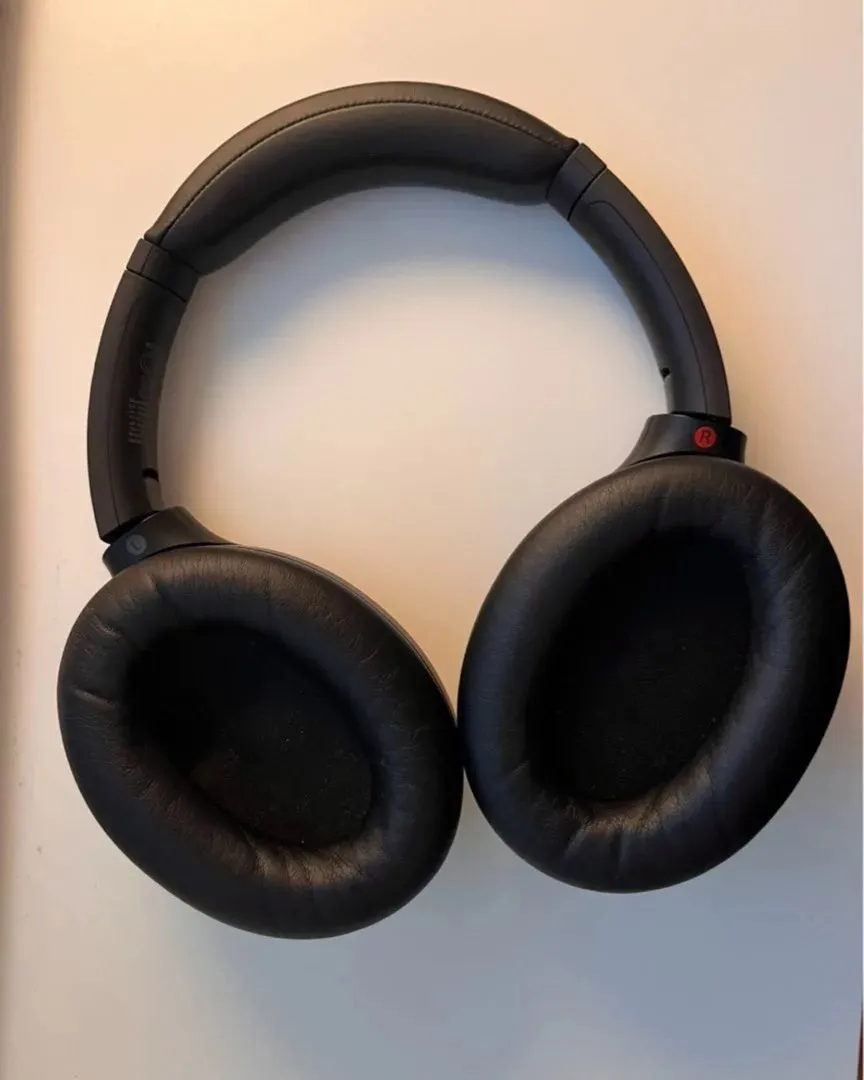 Sony XM4 headphones