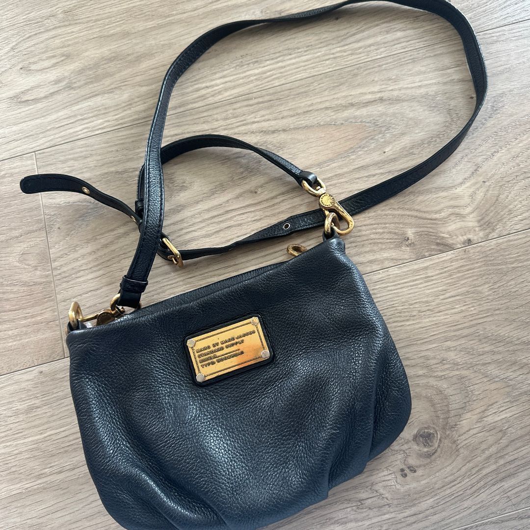 MARC JACOBS TASKE