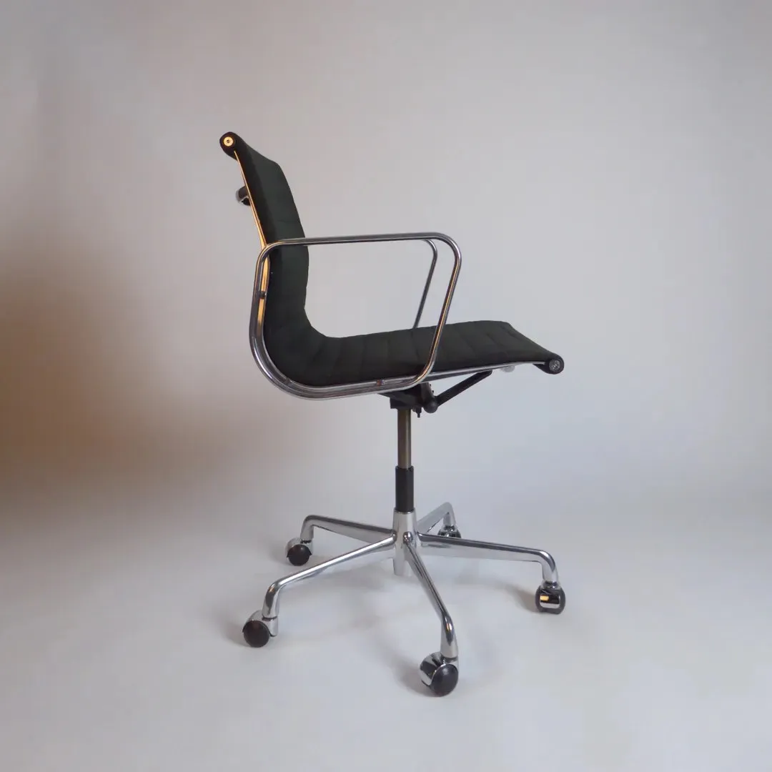 Eames kontorstol