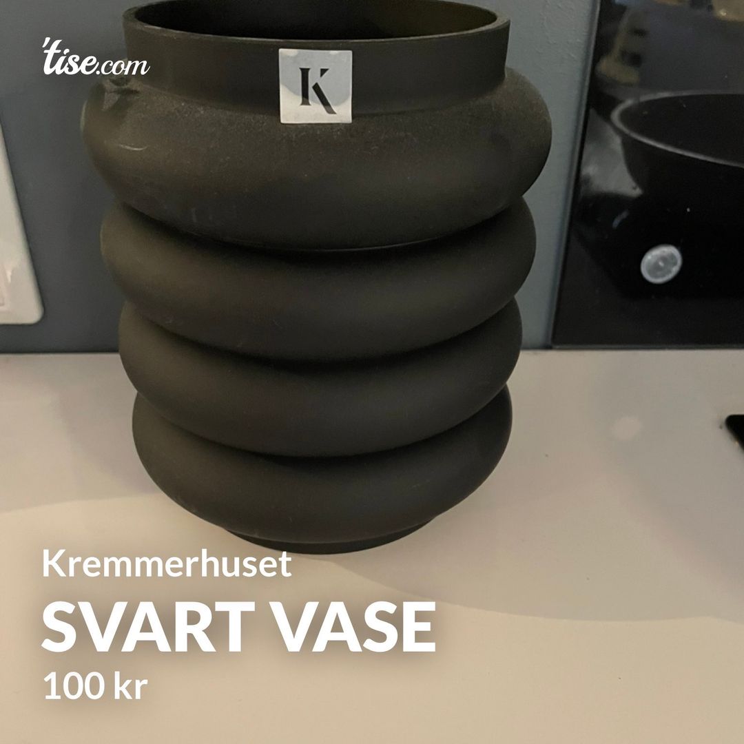 Svart Vase