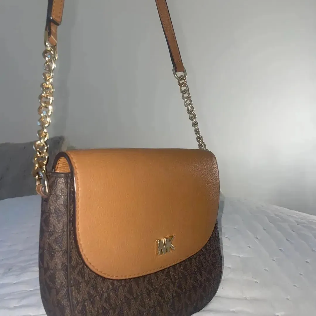 MICHAEL KORS LAUKKU