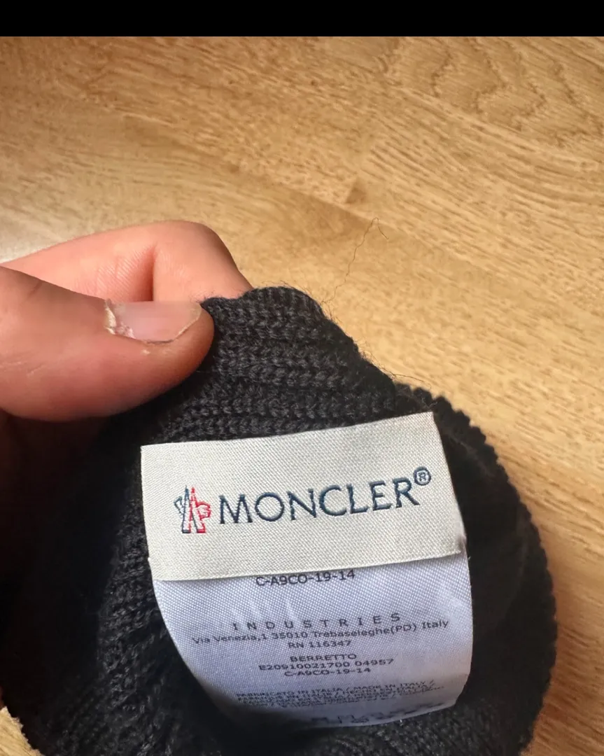 Moncler lue