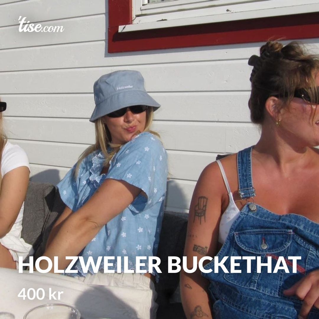 Holzweiler Buckethat