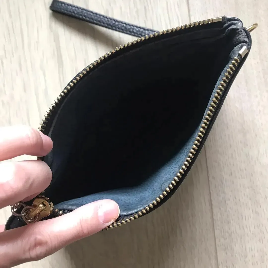 Naledi clutch