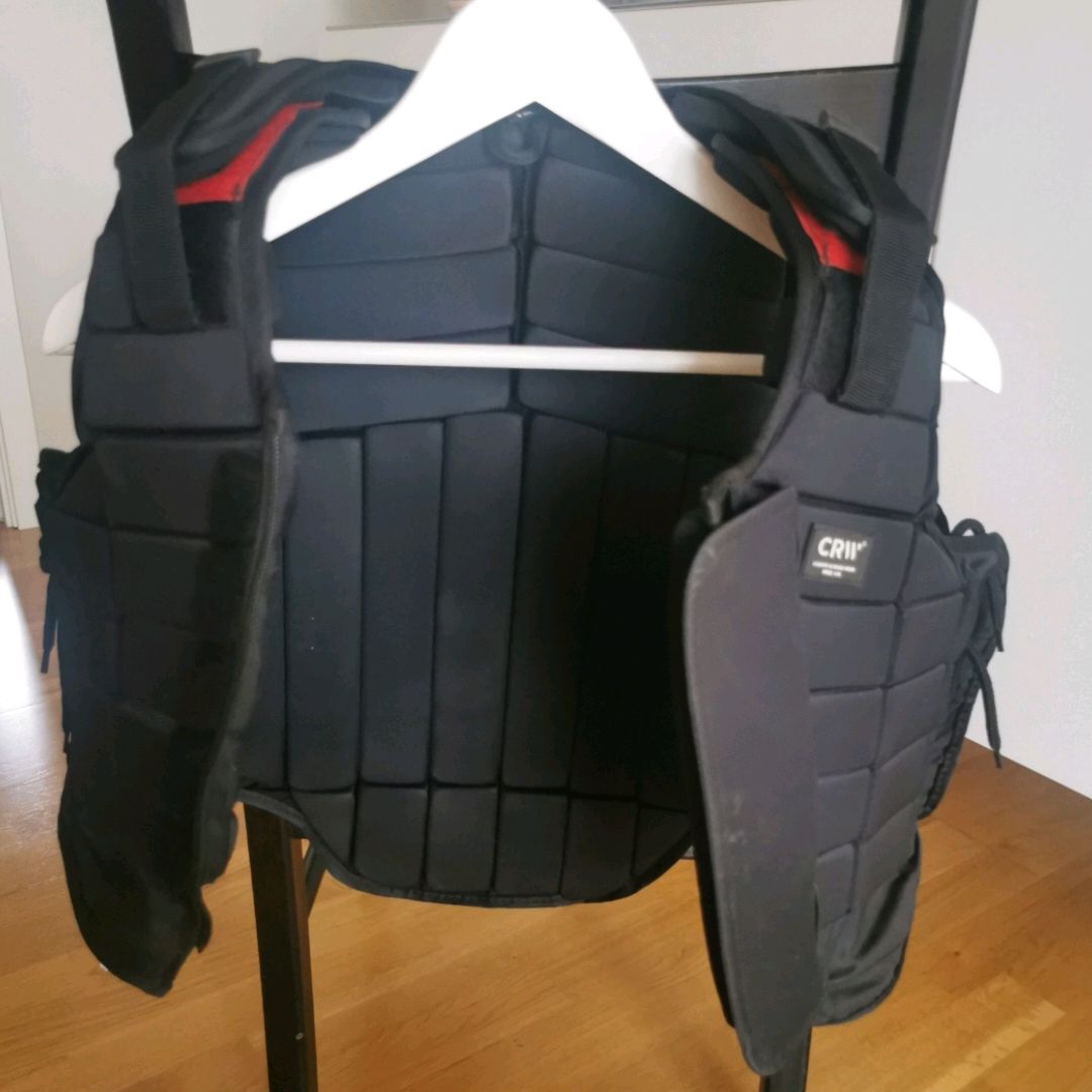 CRW ridevest