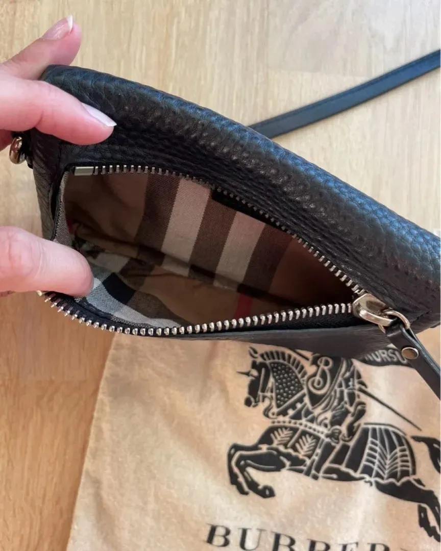 Burberry mini veske