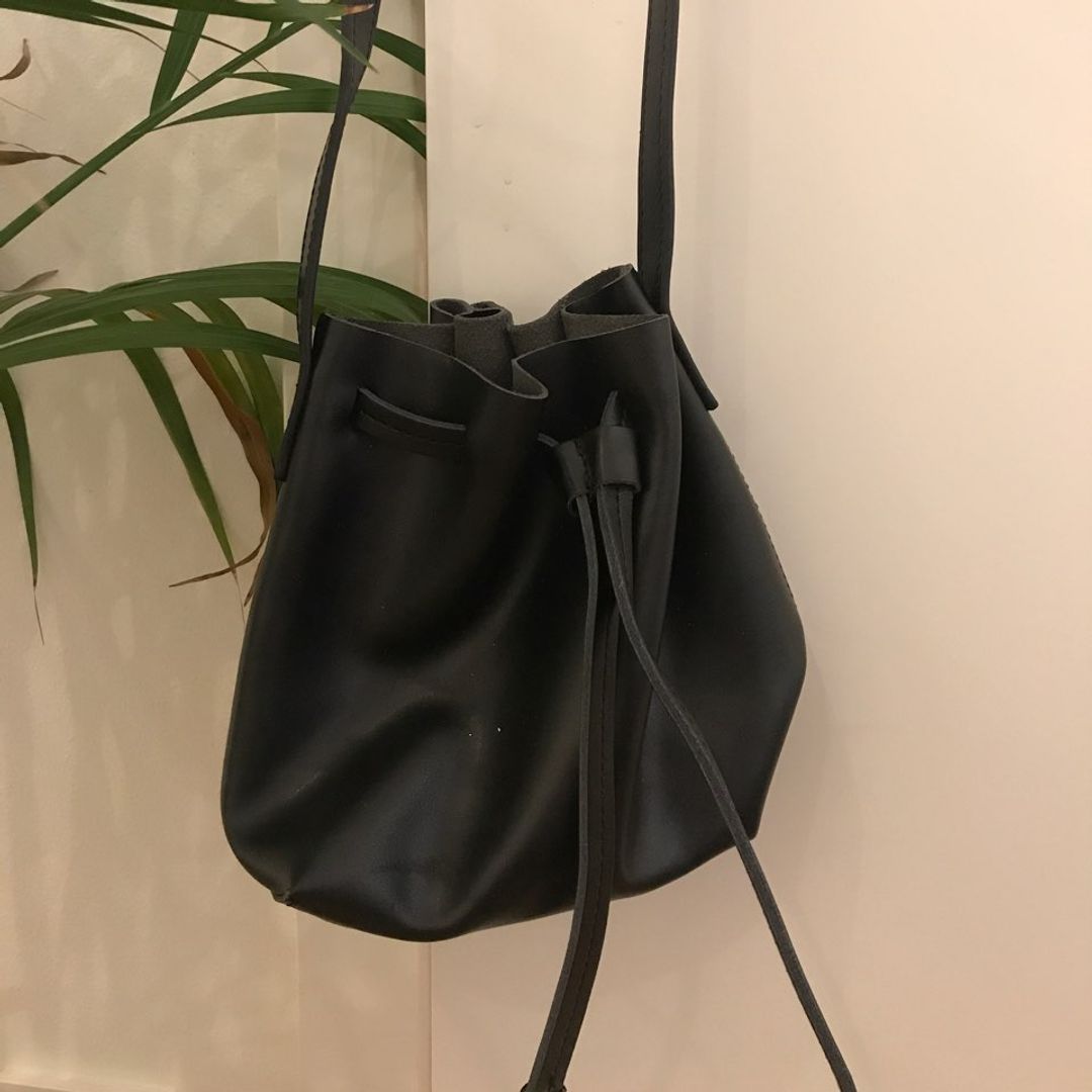 Bucket bag