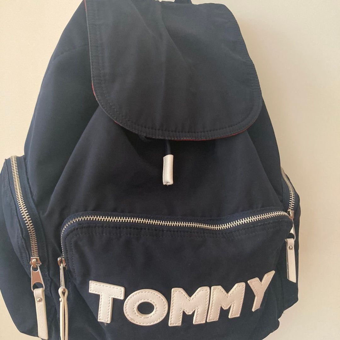 Tommy Hilfiger reppu