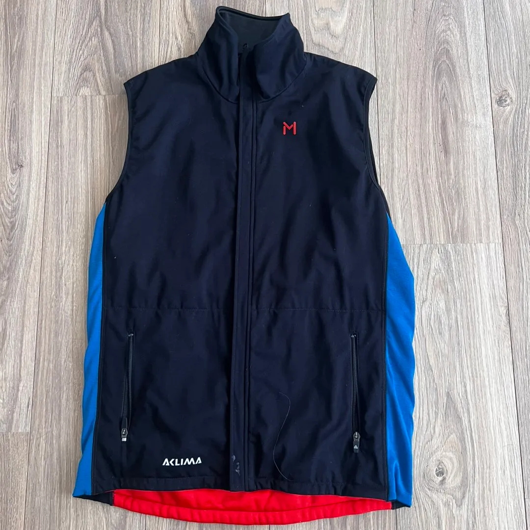 Aclima vest