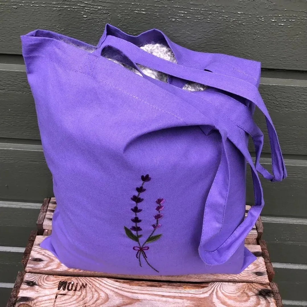 Håndbrodert totebag