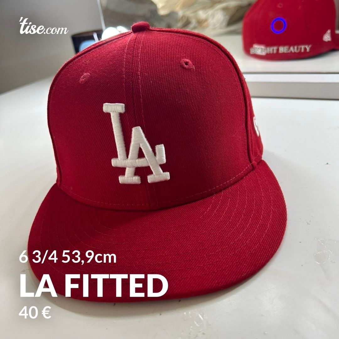 LA Fitted