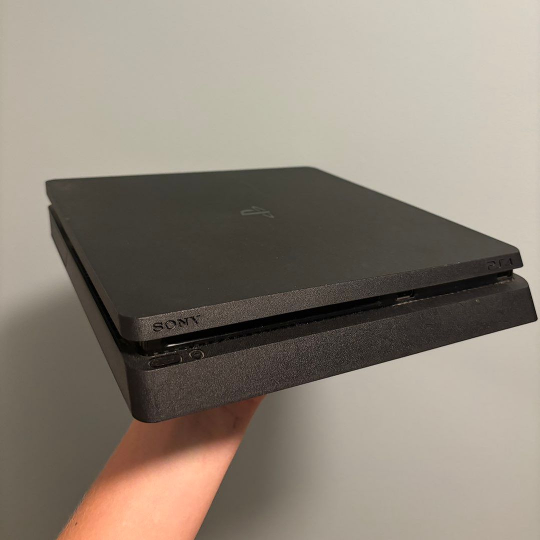 Ps4 slim