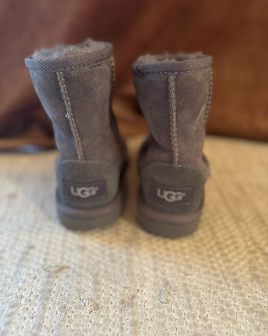 Ugg