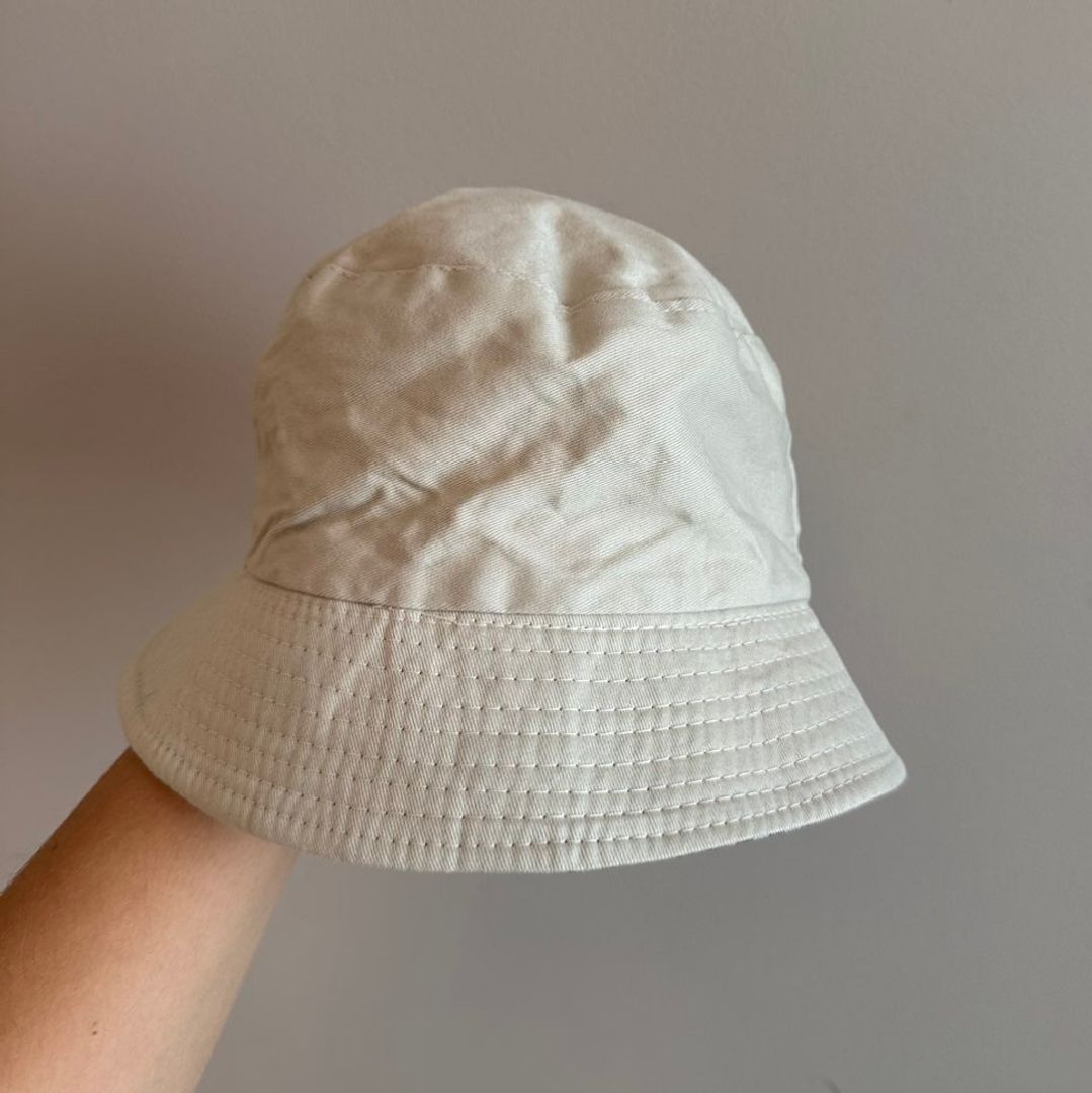 Tosidig bucket-hat