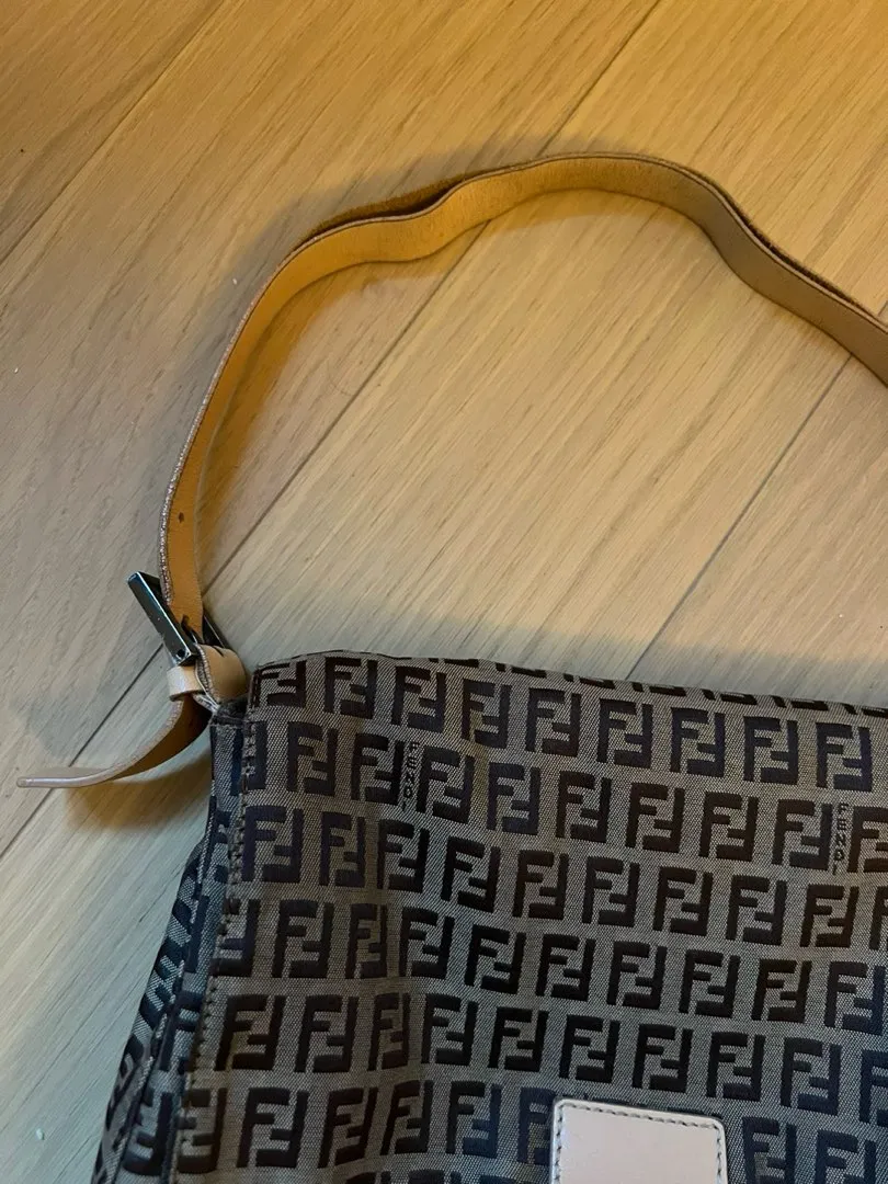 Fendi mama baguette