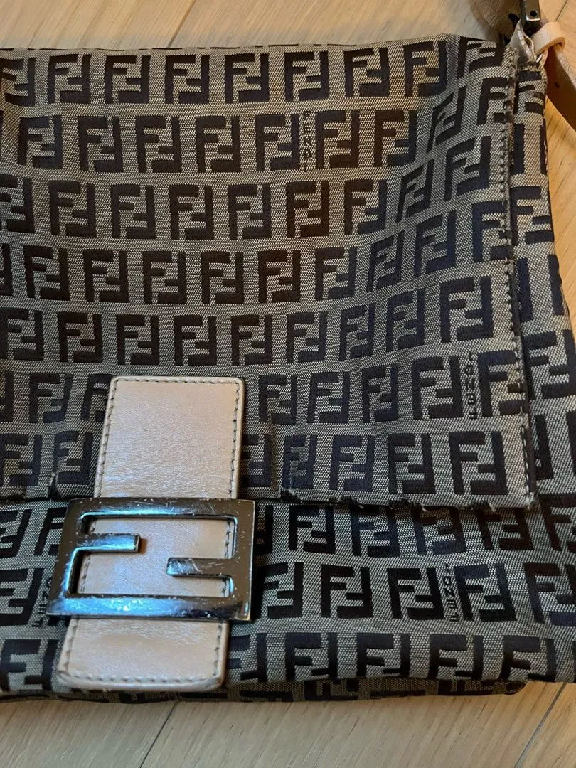 Fendi mama baguette