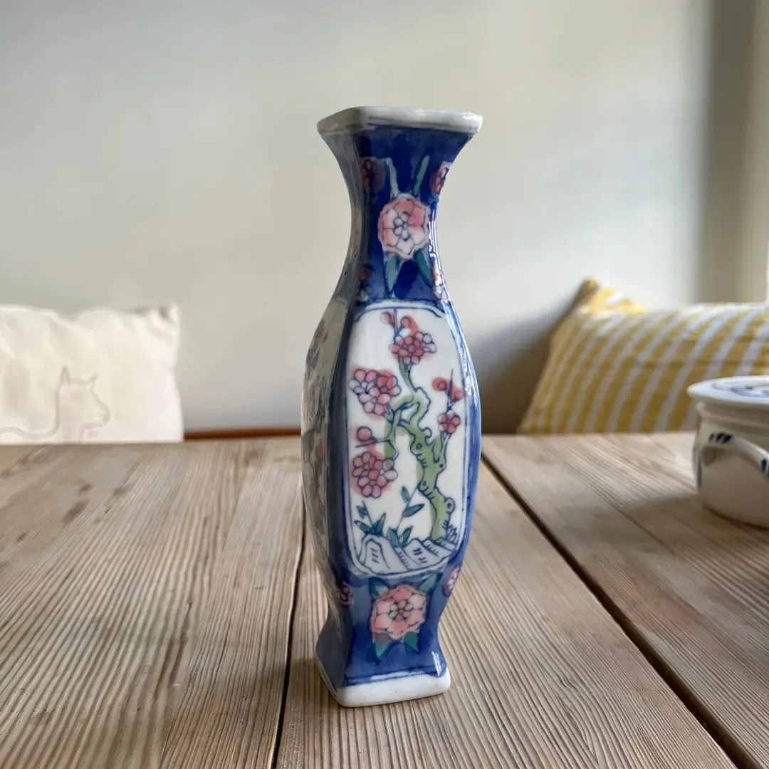 Liten kinesisk vase