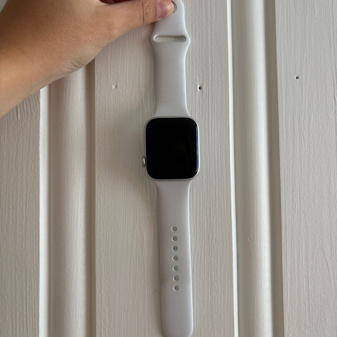 Apple Watch SE 44mm